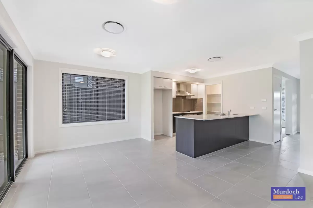94 McMillian Circuit, North Kellyville Leased by Murdoch Lee Estate Agents - image 2