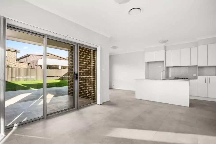 40 Minjary Crescent, North Kellyville Leased by Murdoch Lee Estate Agents - image 3