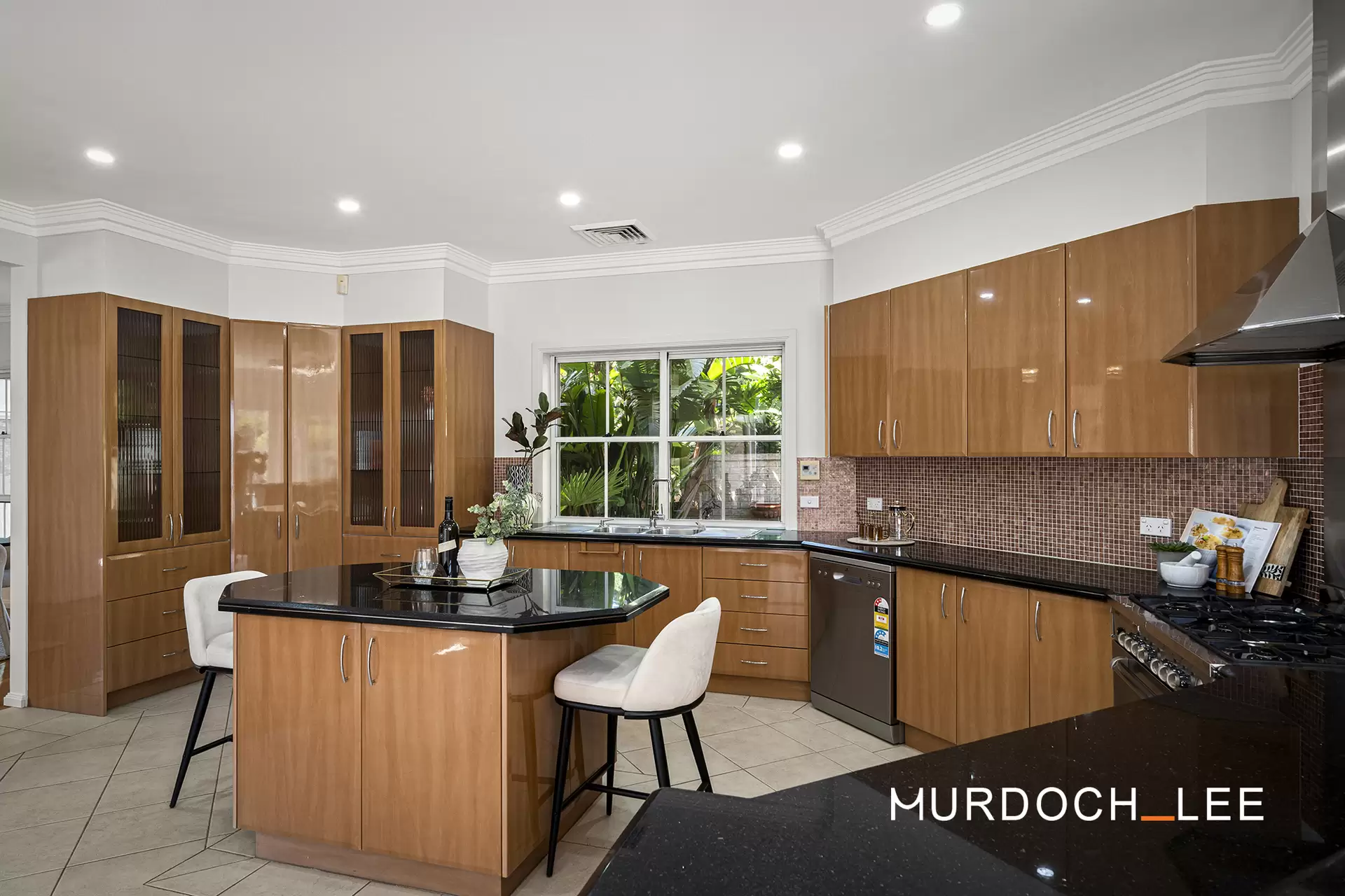 25 Barcote Place, Castle Hill Auction by Murdoch Lee Estate Agents - image 9