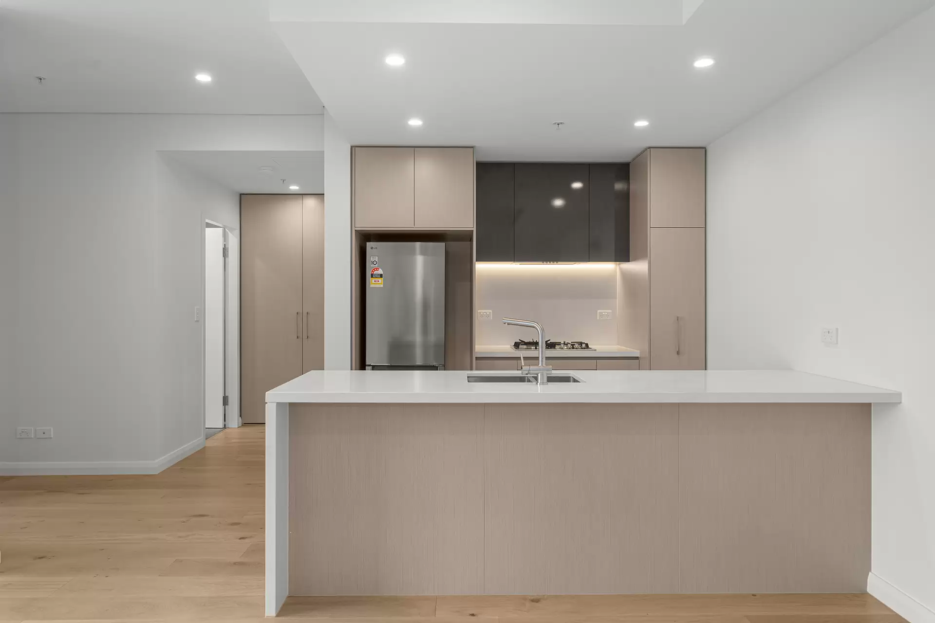 729/21 Partridge Avenue, Castle Hill For Sale by Murdoch Lee Estate Agents - image 2