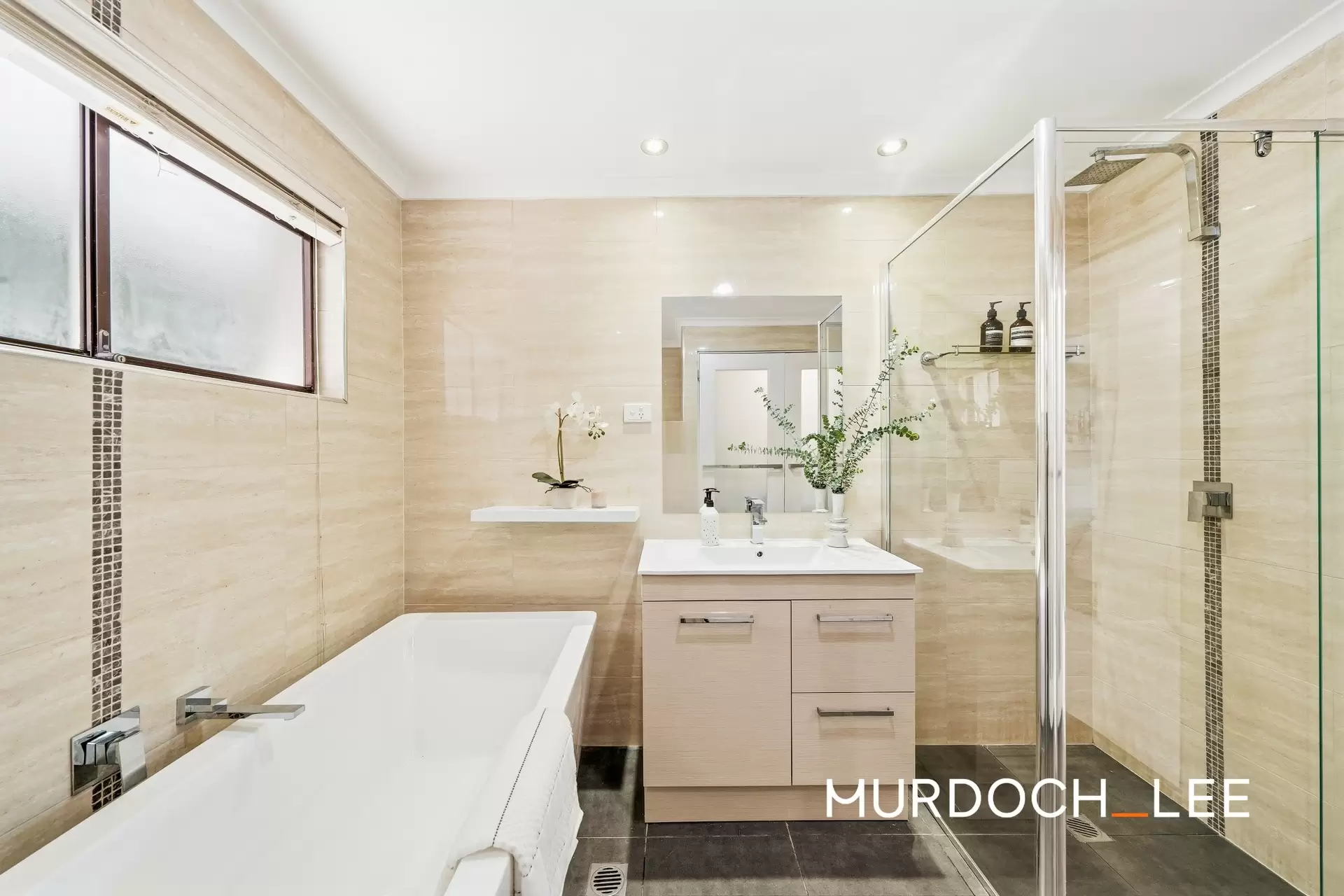 8 & 8A Victor Close, Baulkham Hills Auction by Murdoch Lee Estate Agents - image 11