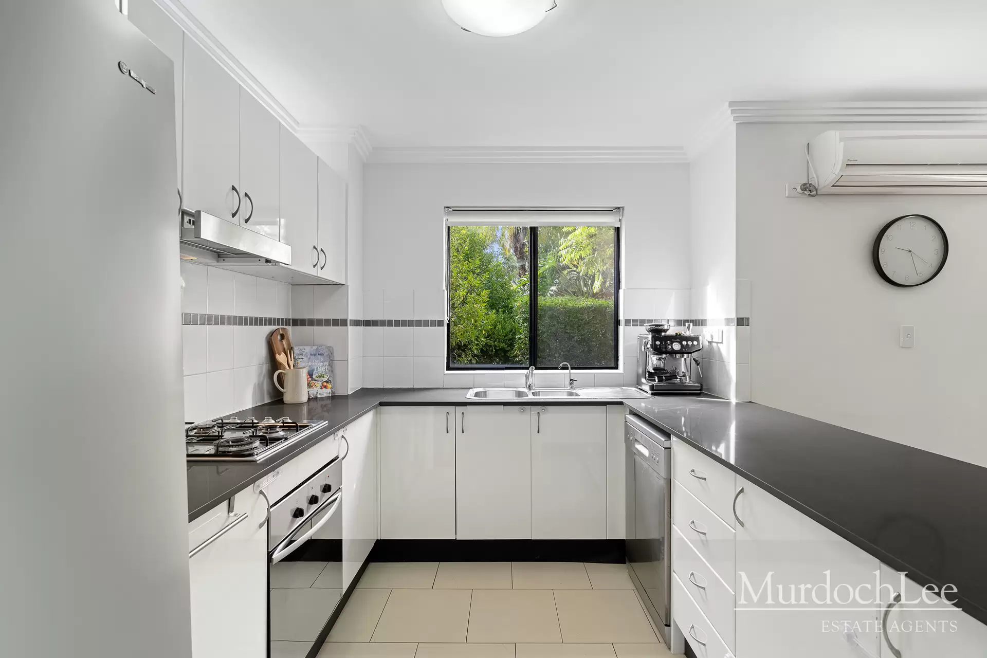 36/2 Conie Avenue, Baulkham Hills Sold by Murdoch Lee Estate Agents - image 3