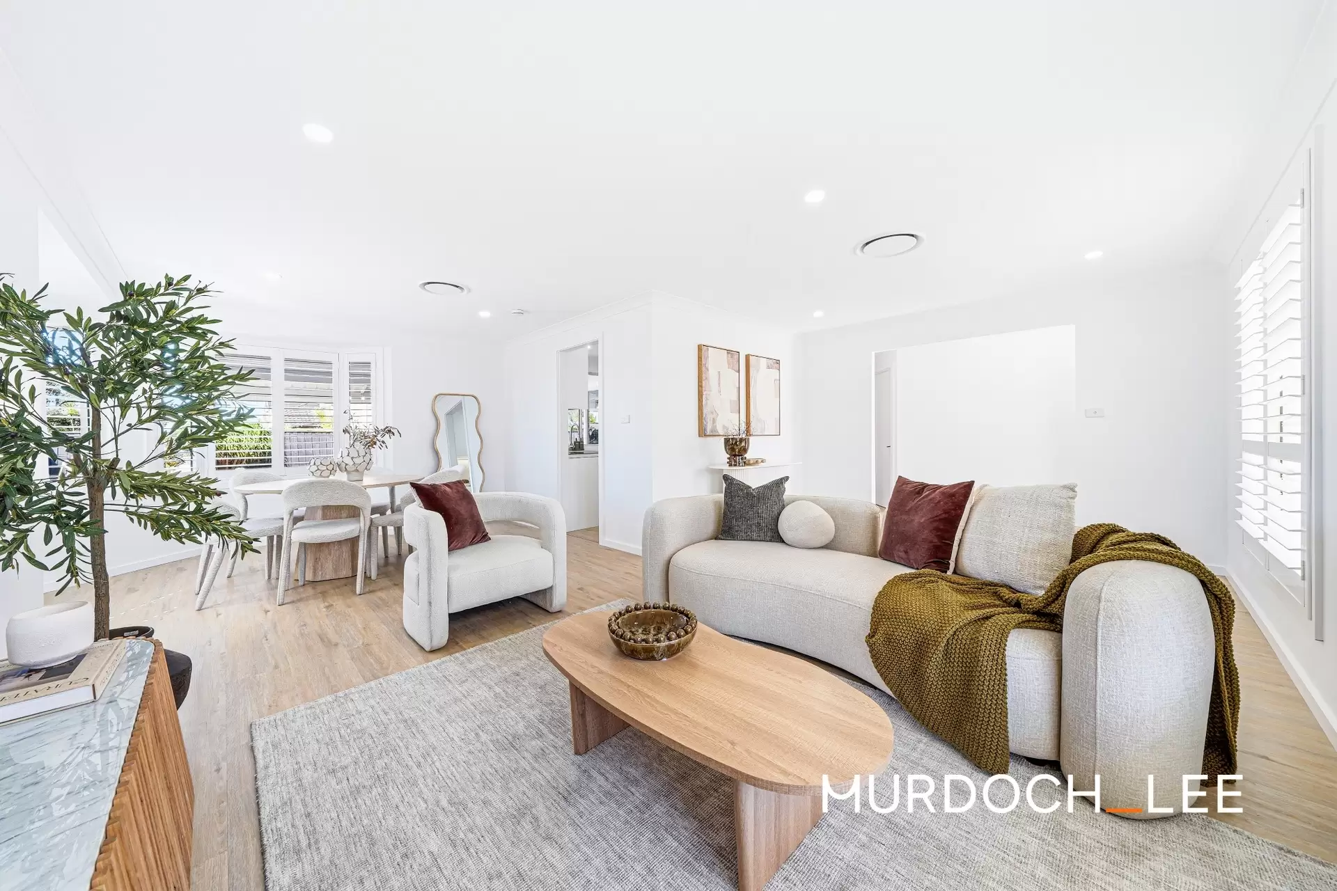 52 Tullaroan Street, Kellyville Ridge Auction by Murdoch Lee Estate Agents - image 3