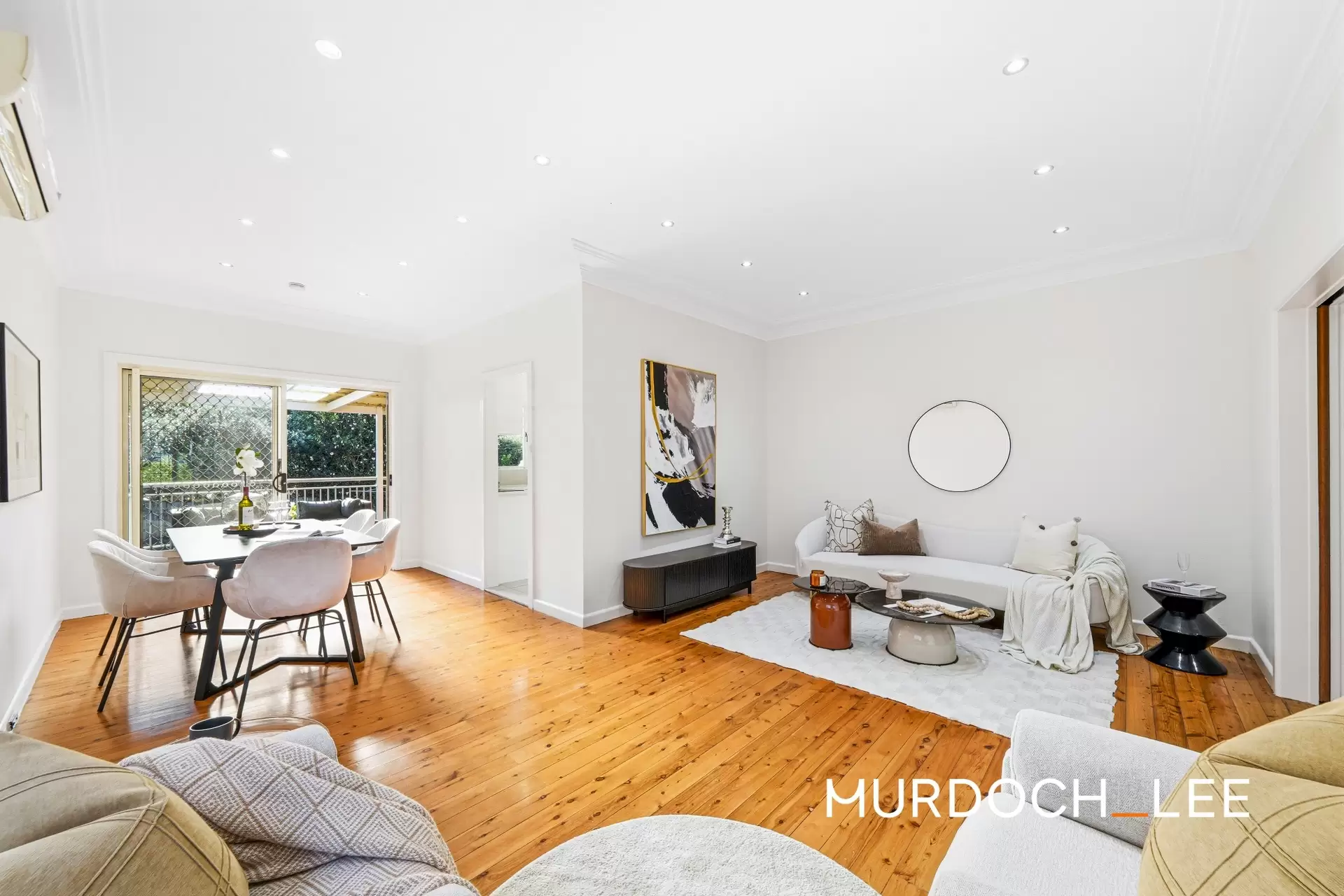 39 Gwendale Crescent, Eastwood Auction by Murdoch Lee Estate Agents - image 2