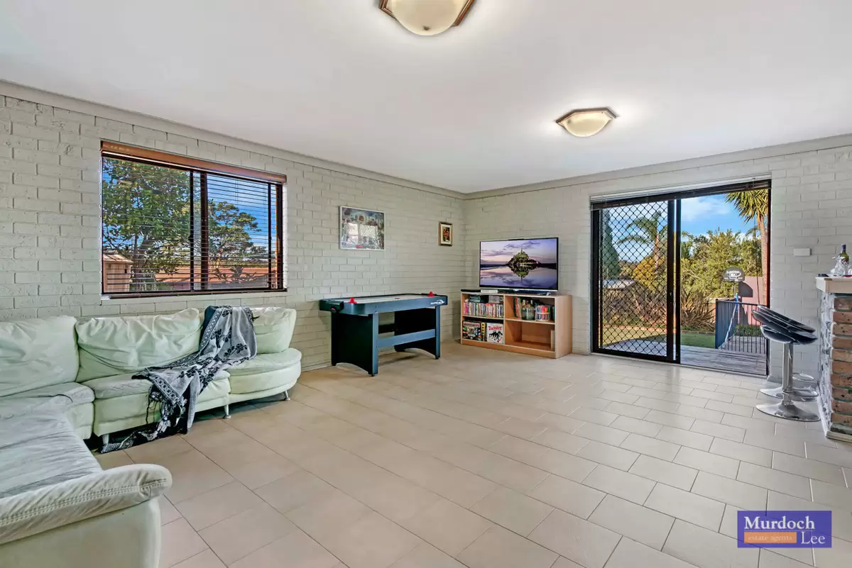 52 Amphitheatre Circuit, Baulkham Hills Sold by Murdoch Lee Estate Agents - image 4