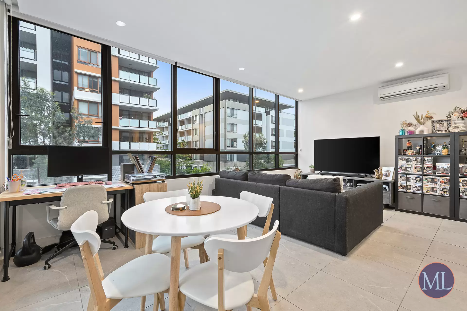 530/1 Broughton Street, Parramatta Sold by Murdoch Lee Estate Agents - image 3