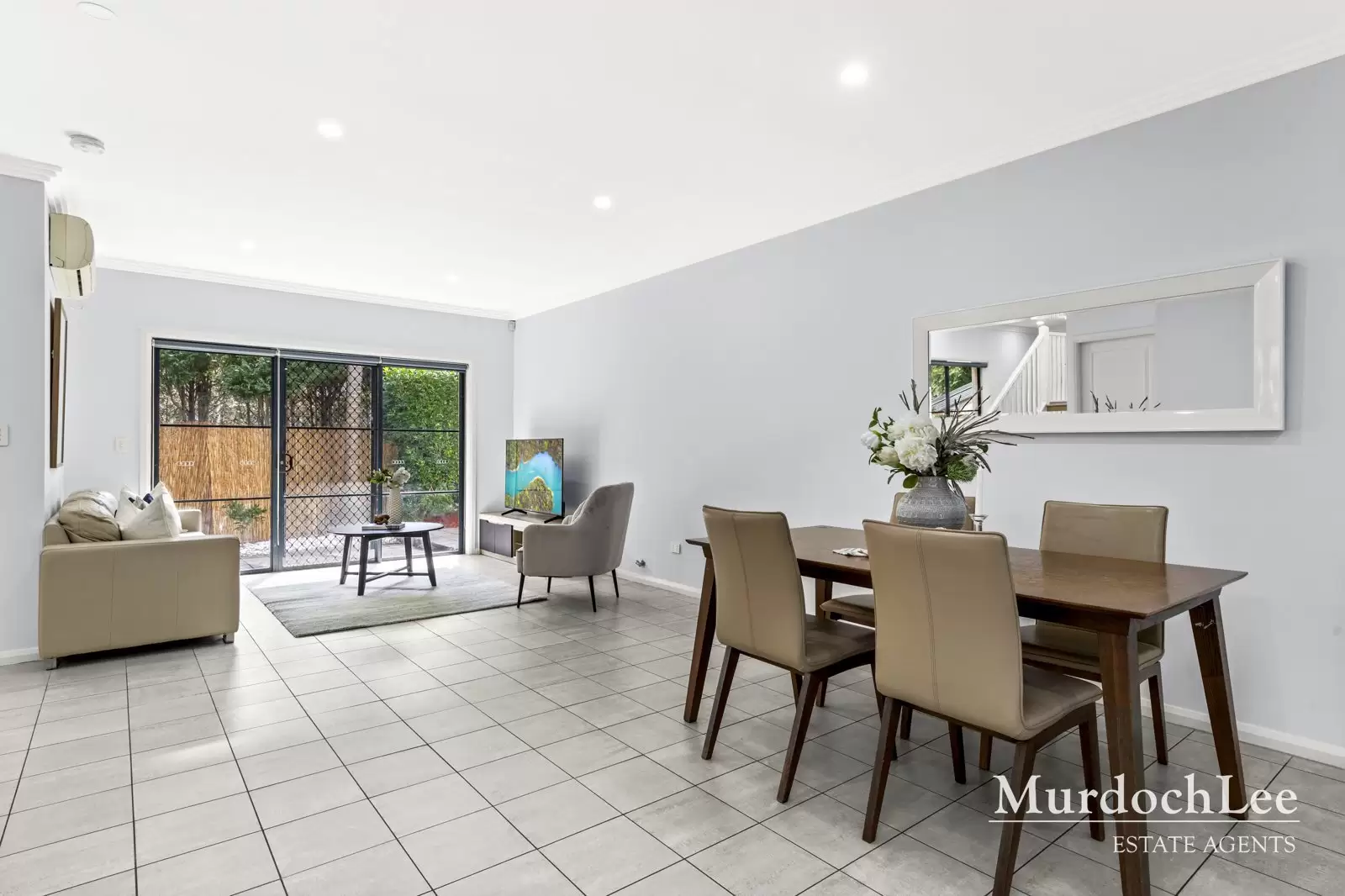 11/3 Christopher Street, Baulkham Hills Sold by Murdoch Lee Estate Agents - image 4