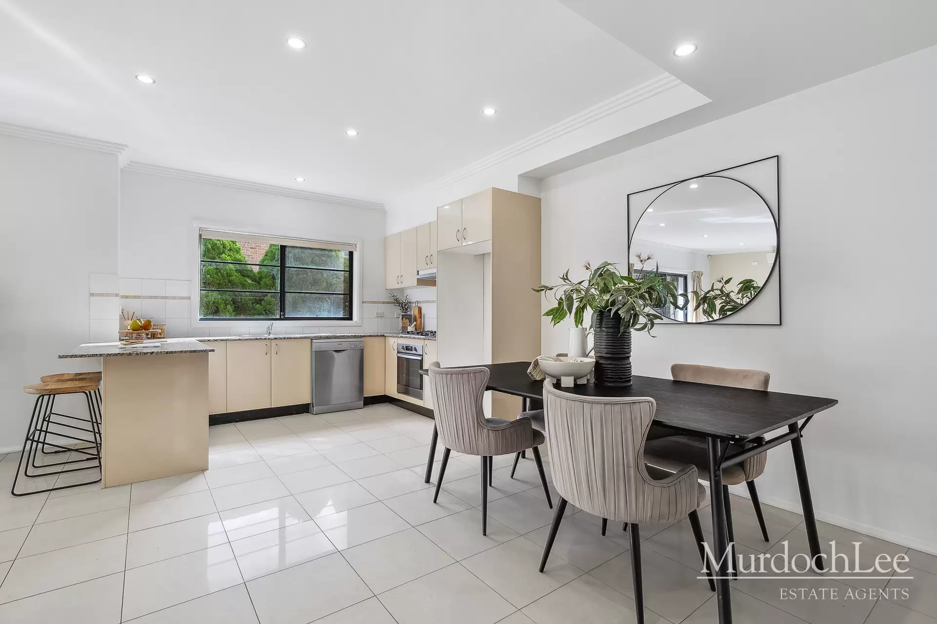 12/3 Christopher Street, Baulkham Hills Sold by Murdoch Lee Estate Agents - image 3