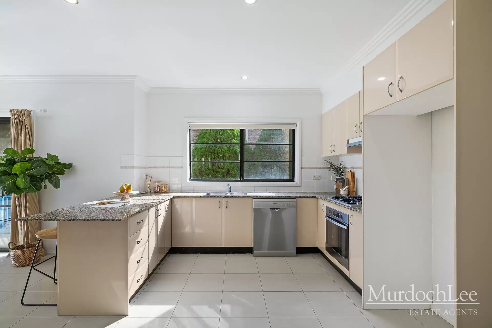 12/3 Christopher Street, Baulkham Hills Sold by Murdoch Lee Estate Agents - image 4