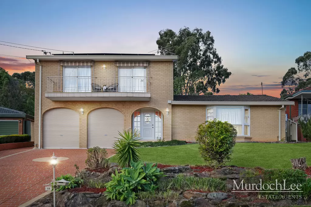 19 Sarah Crescent, Baulkham Hills For Sale by Murdoch Lee Estate Agents