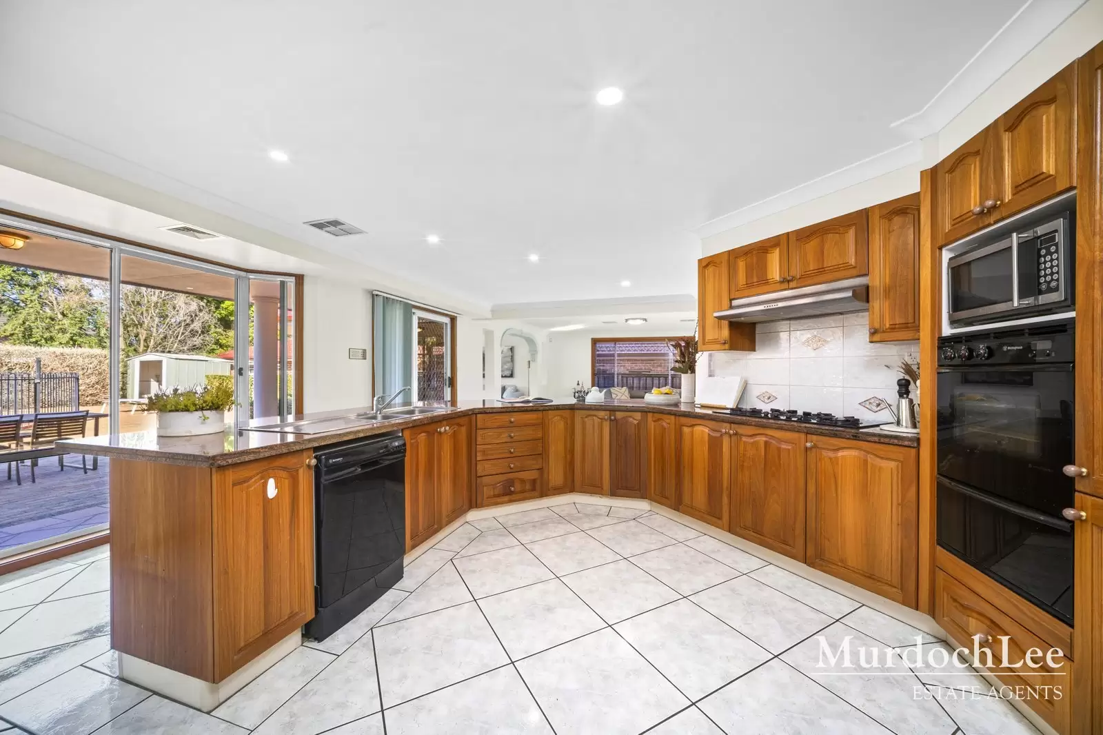 11 Grand View Court, Bella Vista Sold by Murdoch Lee Estate Agents - image 8