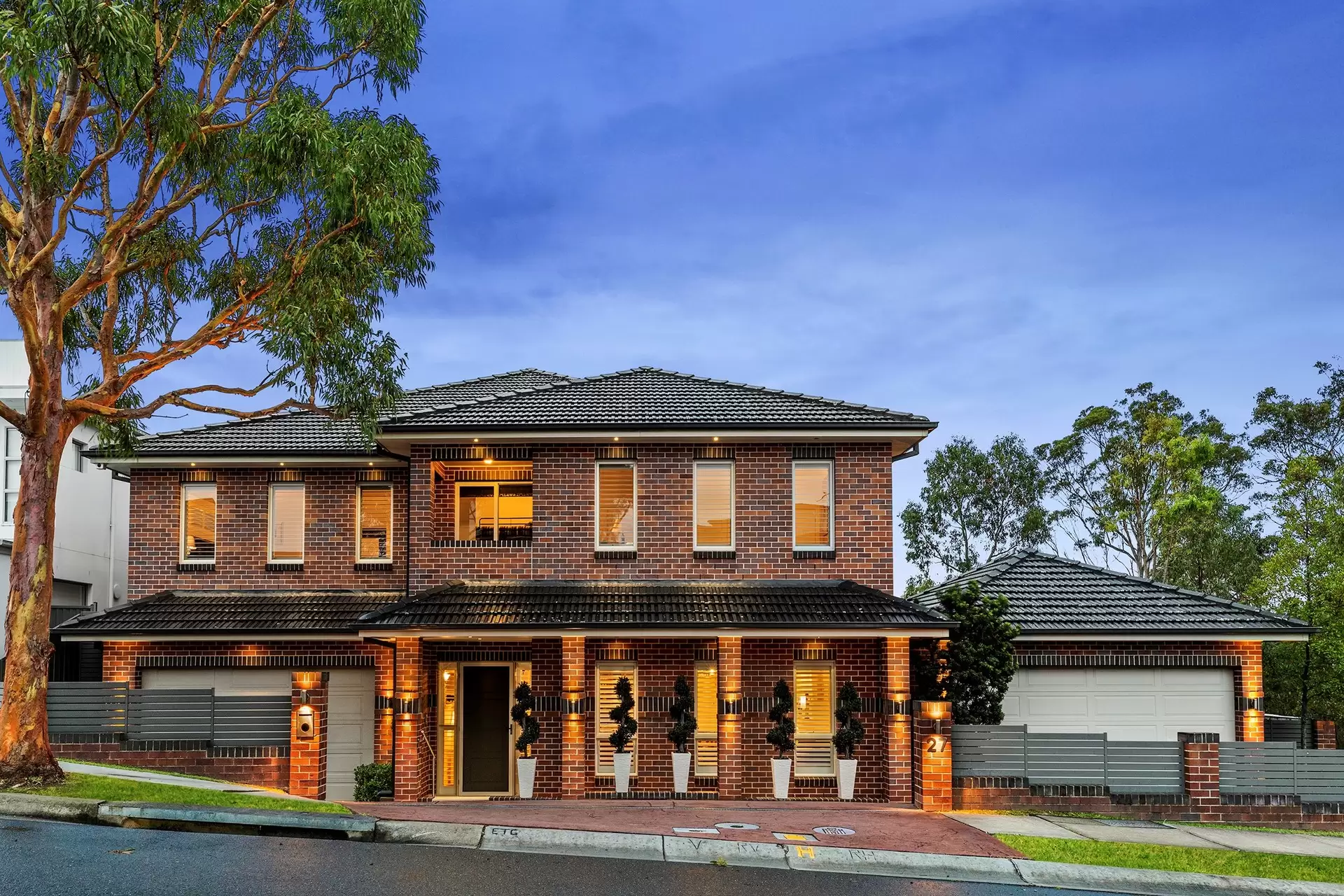 27 Guardian Avenue, Beaumont Hills For Sale by Murdoch Lee Estate Agents - image 1