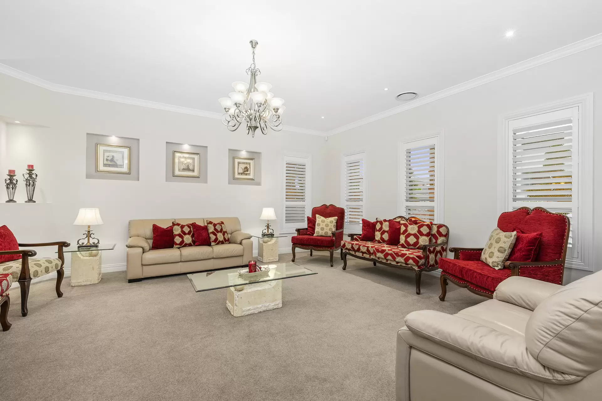 27 Guardian Avenue, Beaumont Hills For Sale by Murdoch Lee Estate Agents - image 2