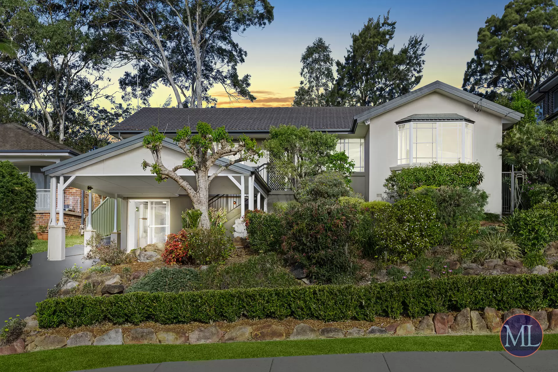 16 Carver Crescent, Baulkham Hills Sold by Murdoch Lee Estate Agents - image 2