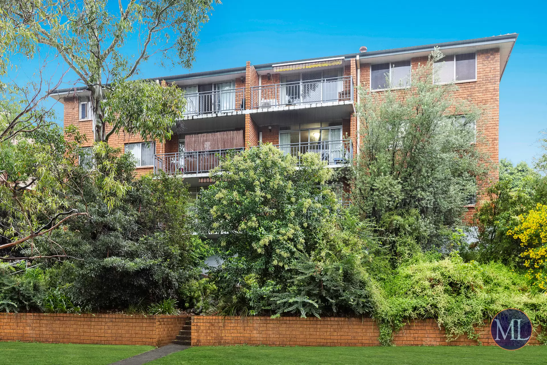 12/22-24 Doomben Avenue, Eastwood Sold by Murdoch Lee Estate Agents - image 1