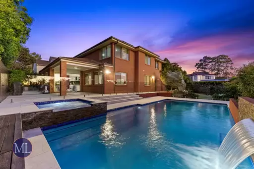 6 Hillsborough Court, Cherrybrook Sold by Murdoch Lee Estate Agents