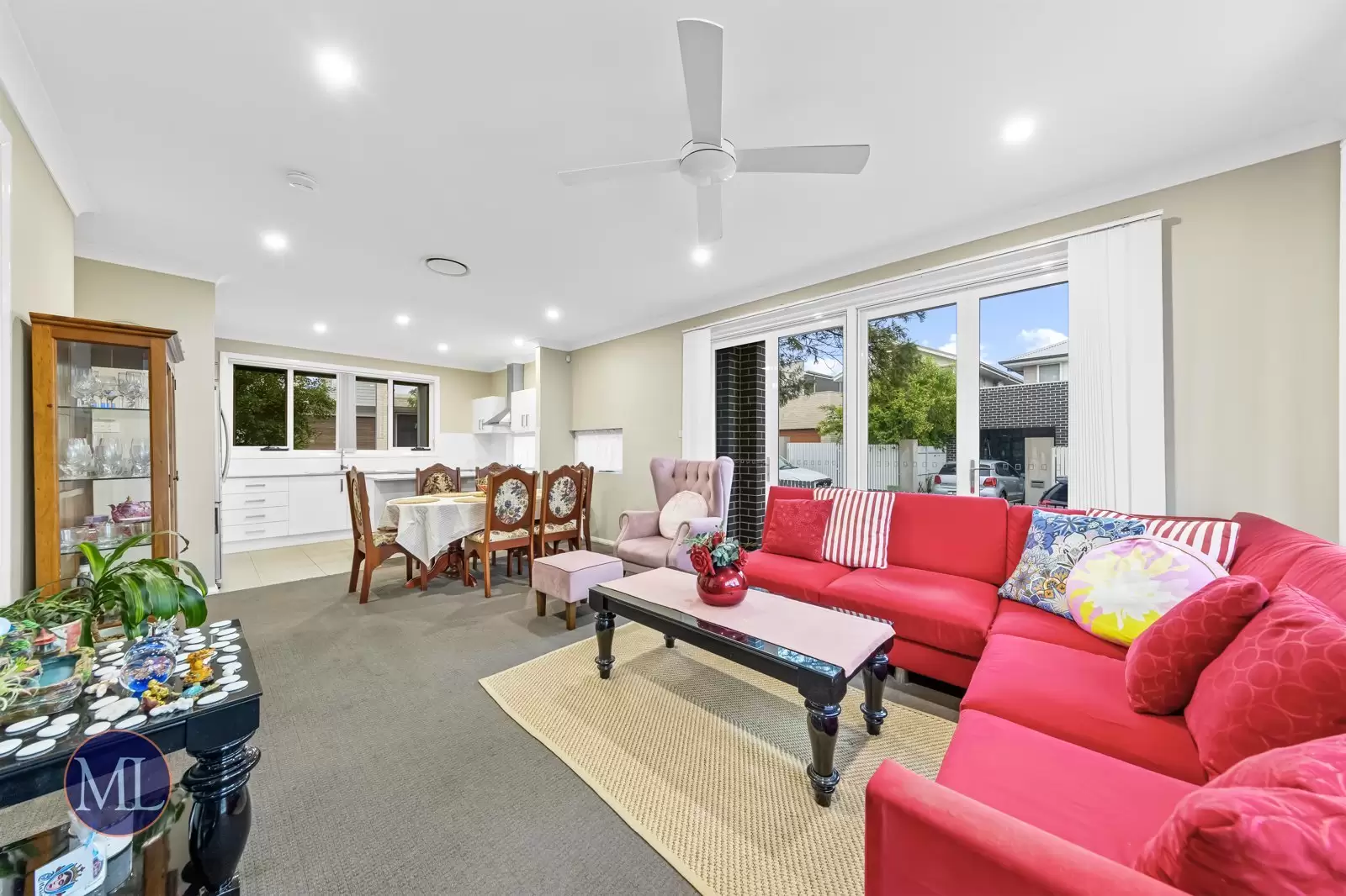 12 Saxon Lane, Rouse Hill Sold by Murdoch Lee Estate Agents - image 3