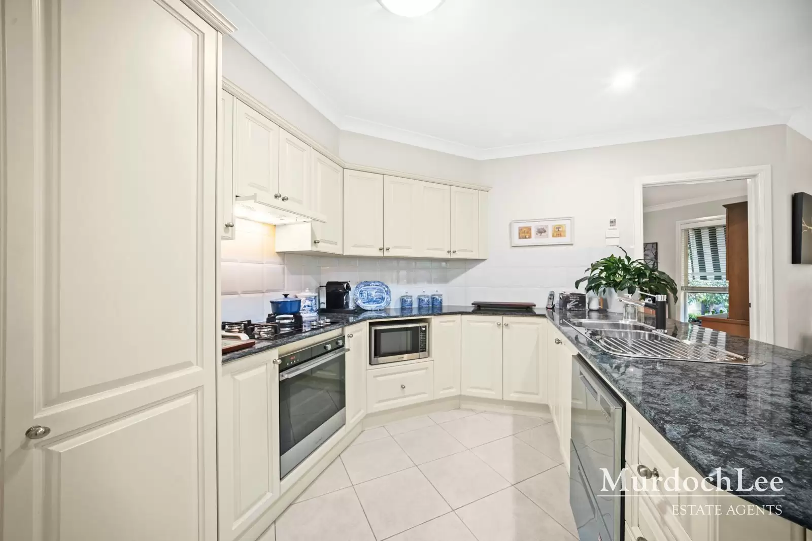 7 Arundel Way, Cherrybrook Sold by Murdoch Lee Estate Agents - image 8