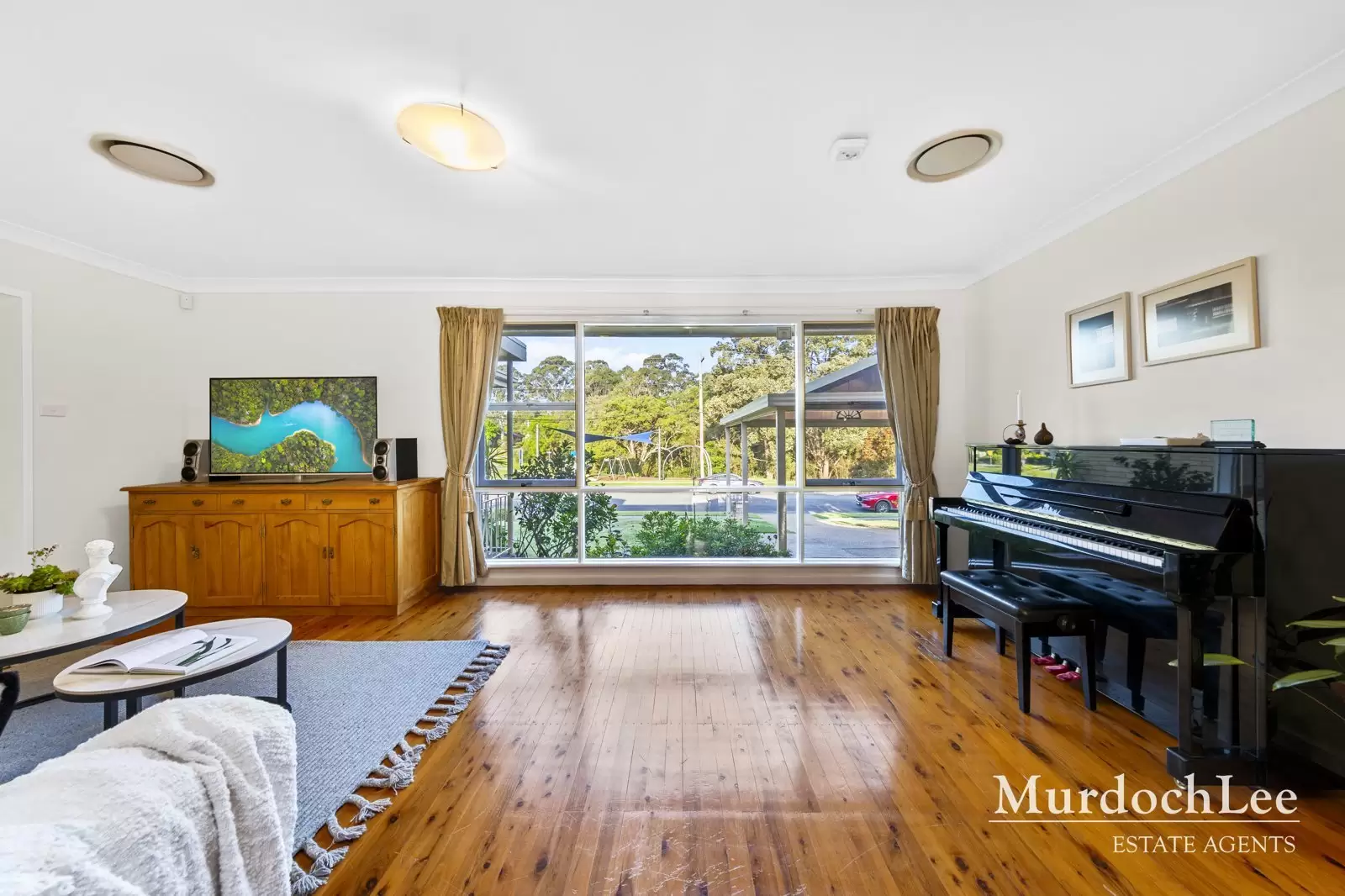 75 Glanmire Road, Baulkham Hills Auction by Murdoch Lee Estate Agents - image 3