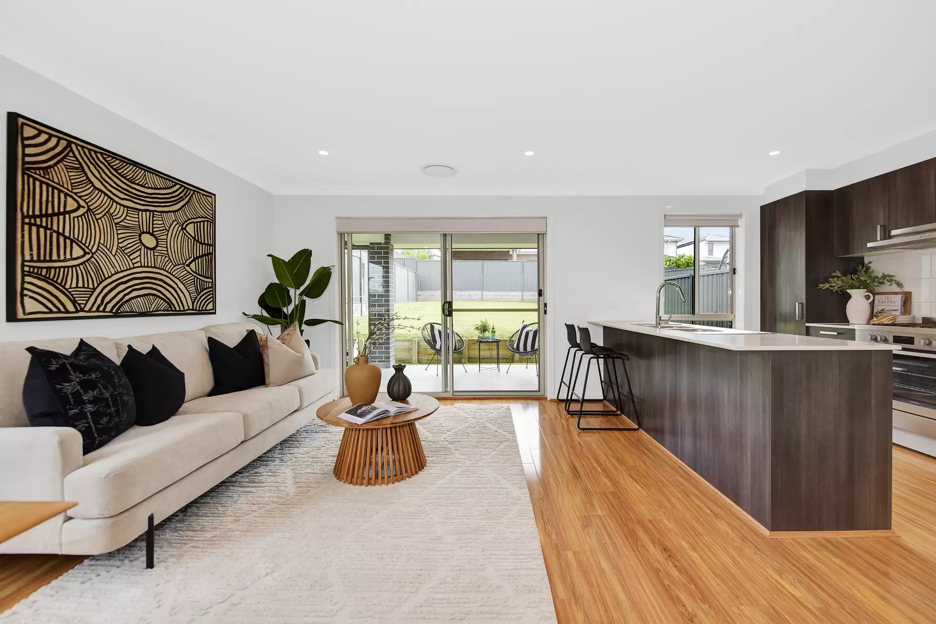 4a Rose Bowl Street, North Kellyville For Sale by Murdoch Lee Estate Agents - image 4