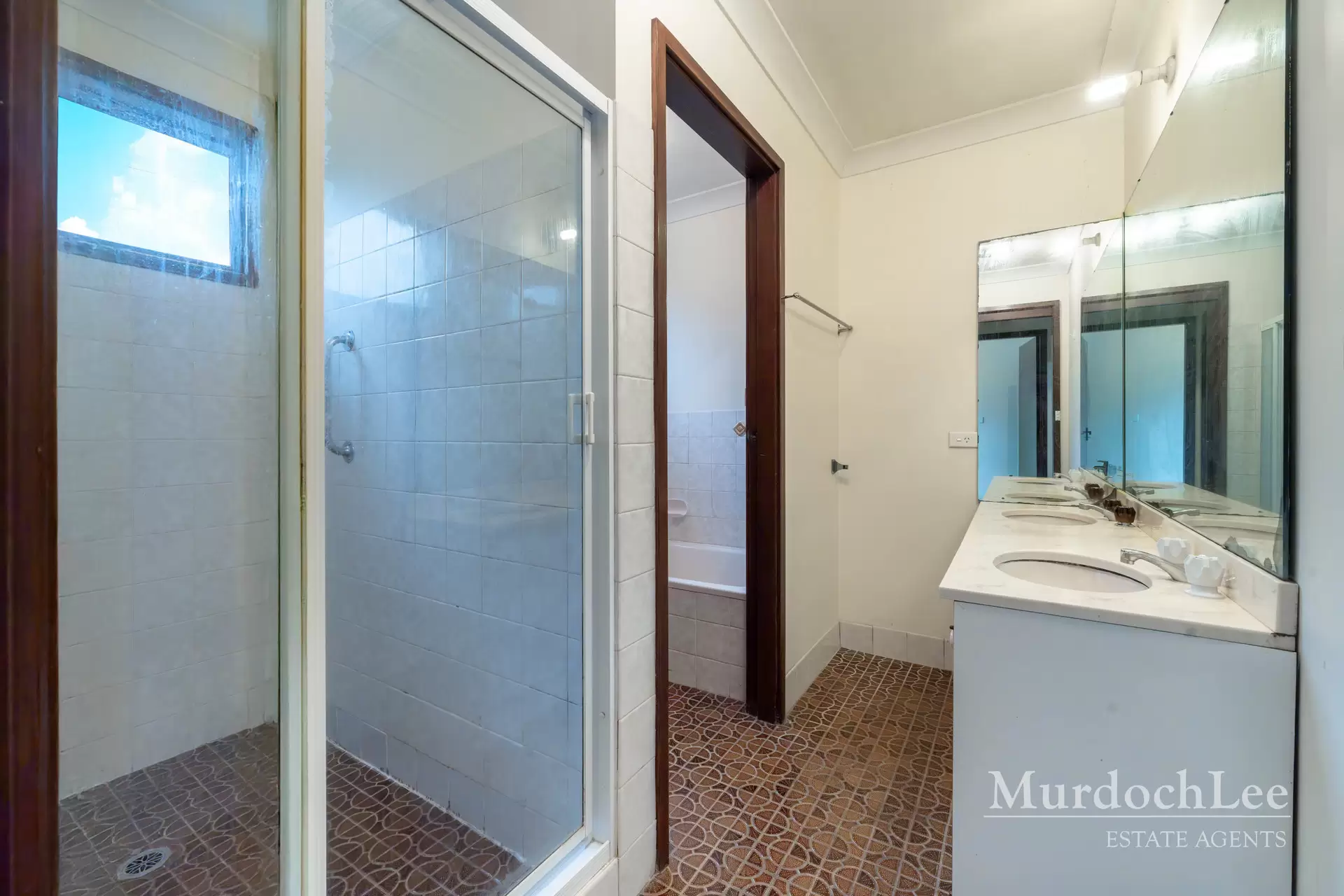 2 Glanmire Road, Baulkham Hills Auction by Murdoch Lee Estate Agents - image 7