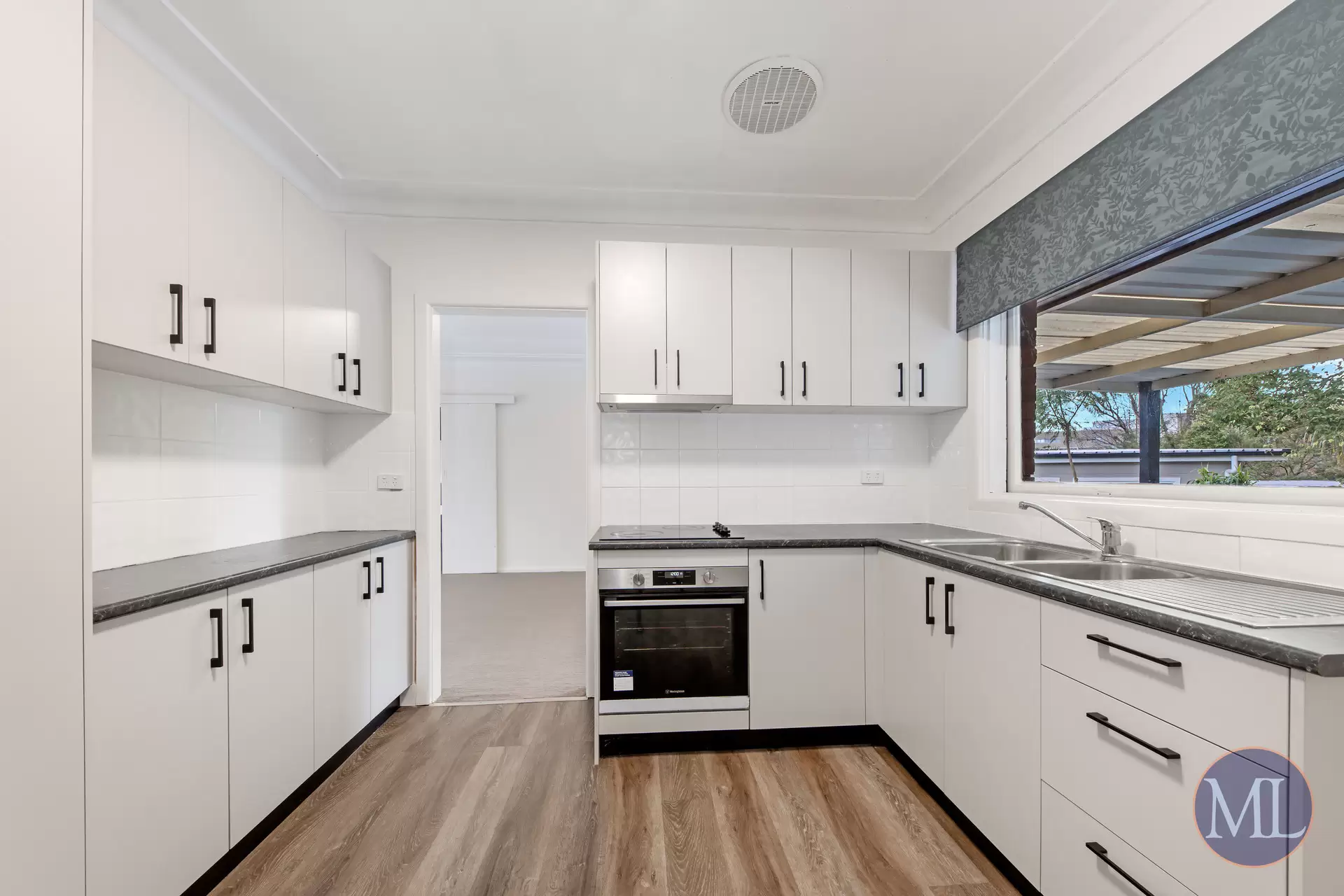 2/4 Olola Avenue, Castle Hill For Lease by Murdoch Lee Estate Agents - image 3