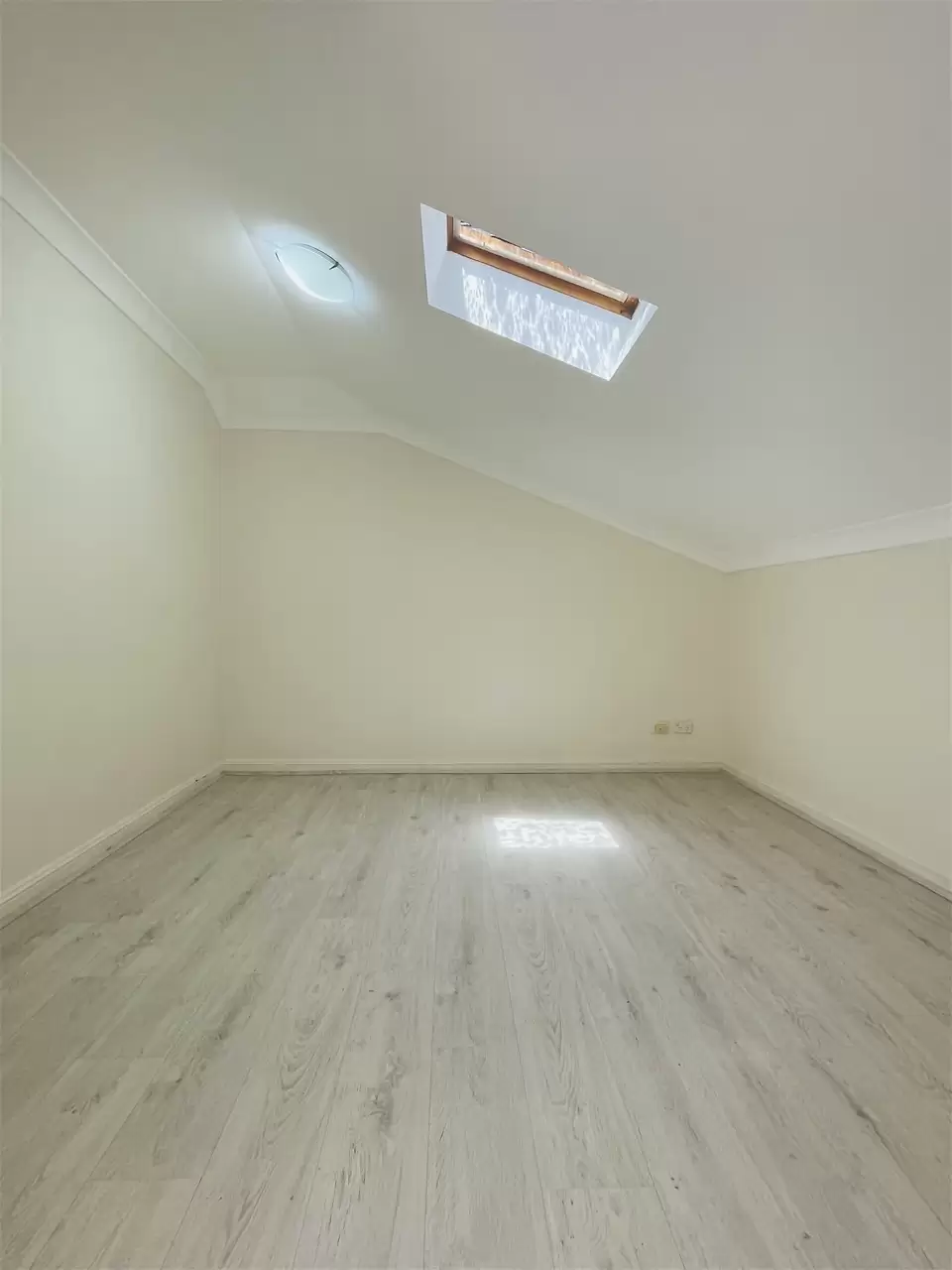 15/1-11 Rosa Crescent, Castle Hill Leased by Murdoch Lee Estate Agents - image 4