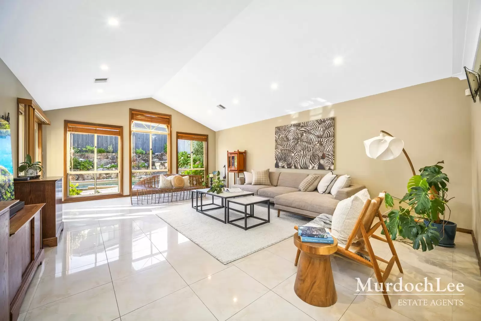 43 Park Road, Baulkham Hills Auction by Murdoch Lee Estate Agents - image 2