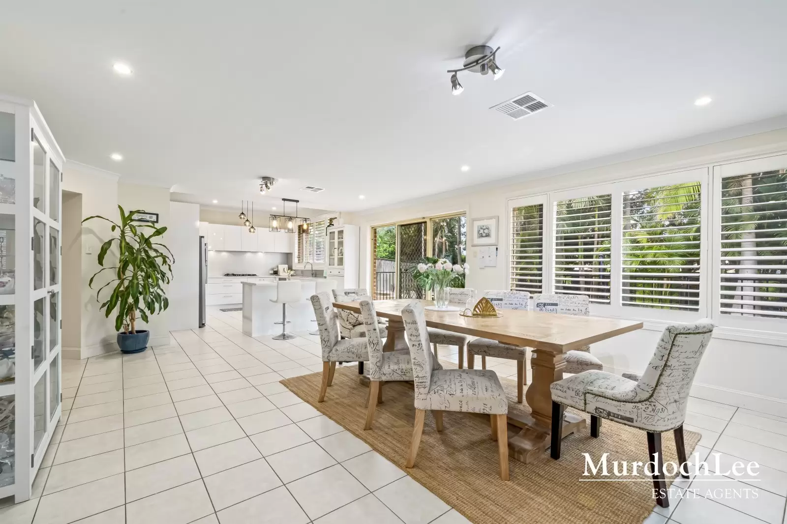 14 Iwan Place, Beaumont Hills Auction by Murdoch Lee Estate Agents - image 7