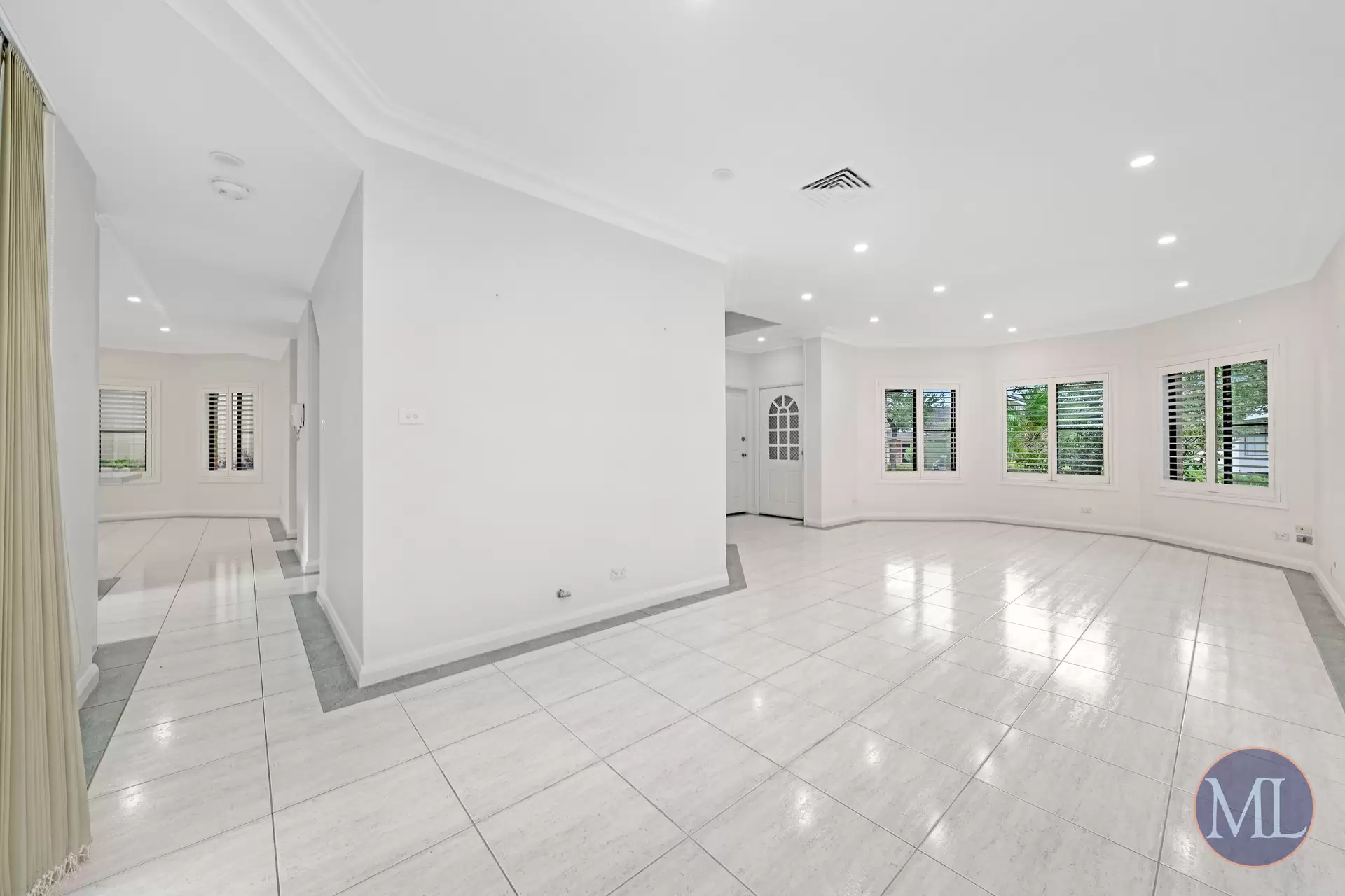 3 Orangery Place, Bella Vista For Lease by Murdoch Lee Estate Agents - image 2