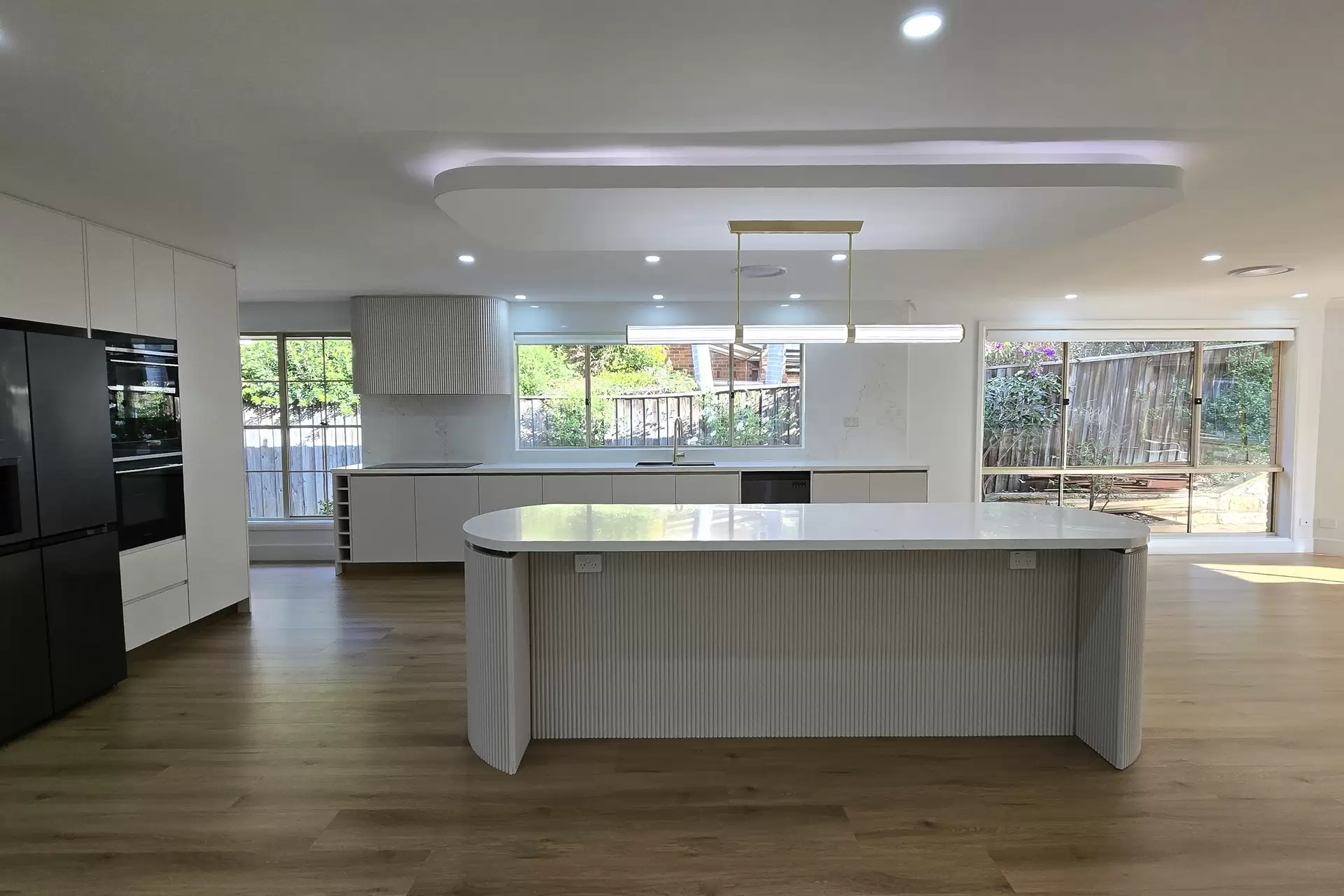 10 Kings Road, Castle Hill For Sale by Murdoch Lee Estate Agents - image 4