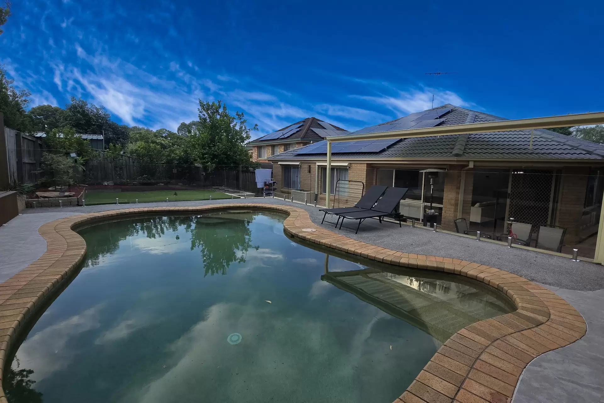 10 Kings Road, Castle Hill For Sale by Murdoch Lee Estate Agents - image 1