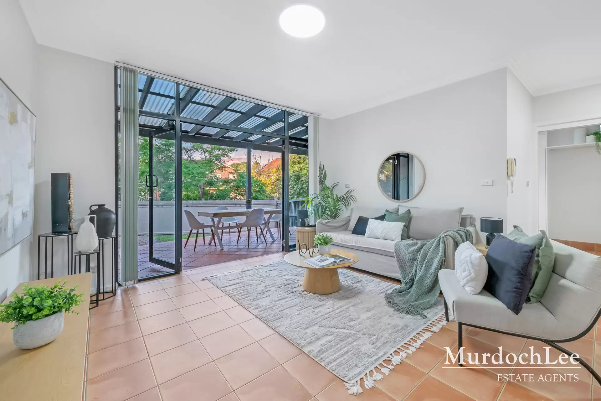 22/4 Hindle Terrace, Bella Vista Auction by Murdoch Lee Estate Agents - image 2