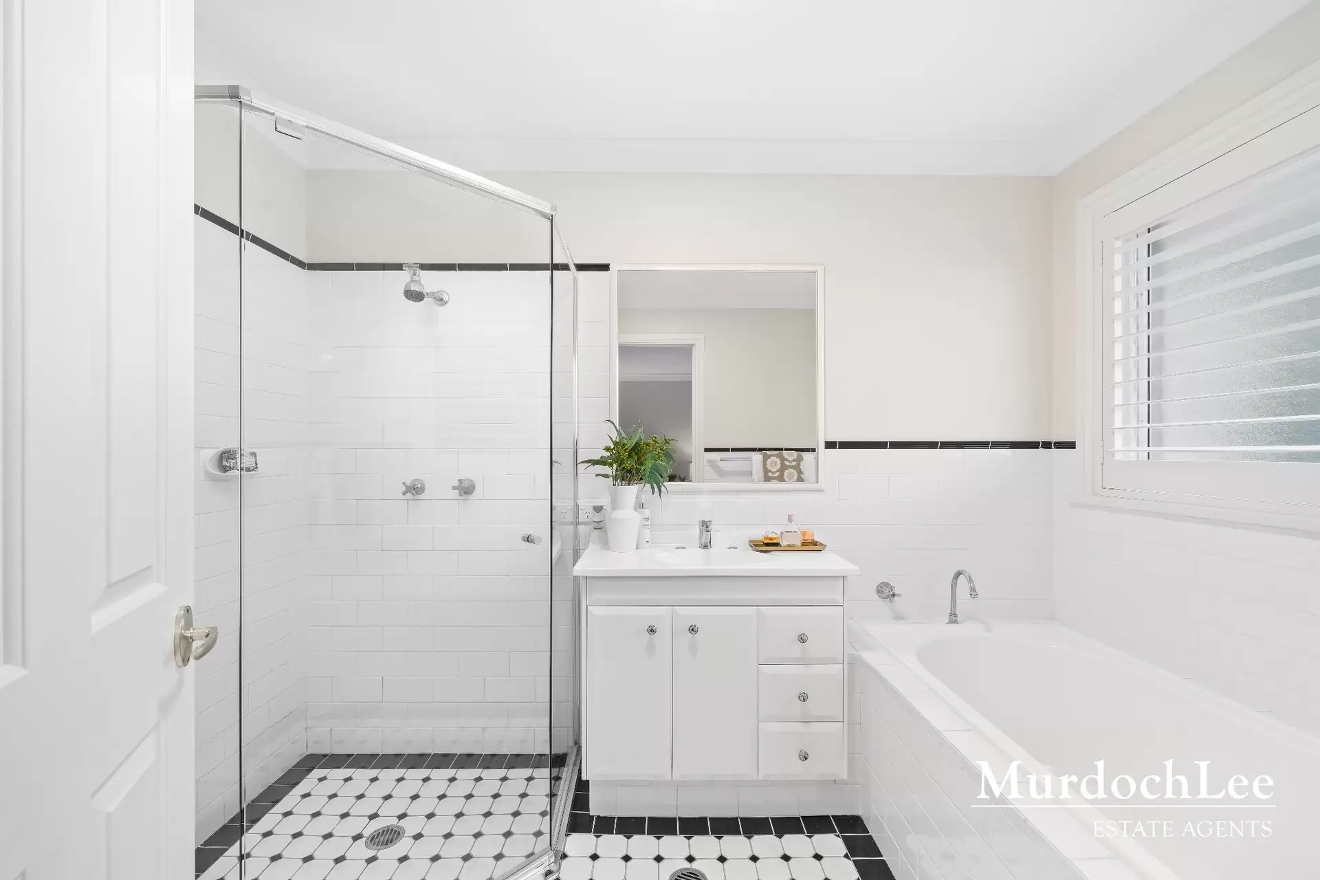 27 Armidale Crescent, Castle Hill Auction by Murdoch Lee Estate Agents - image 18