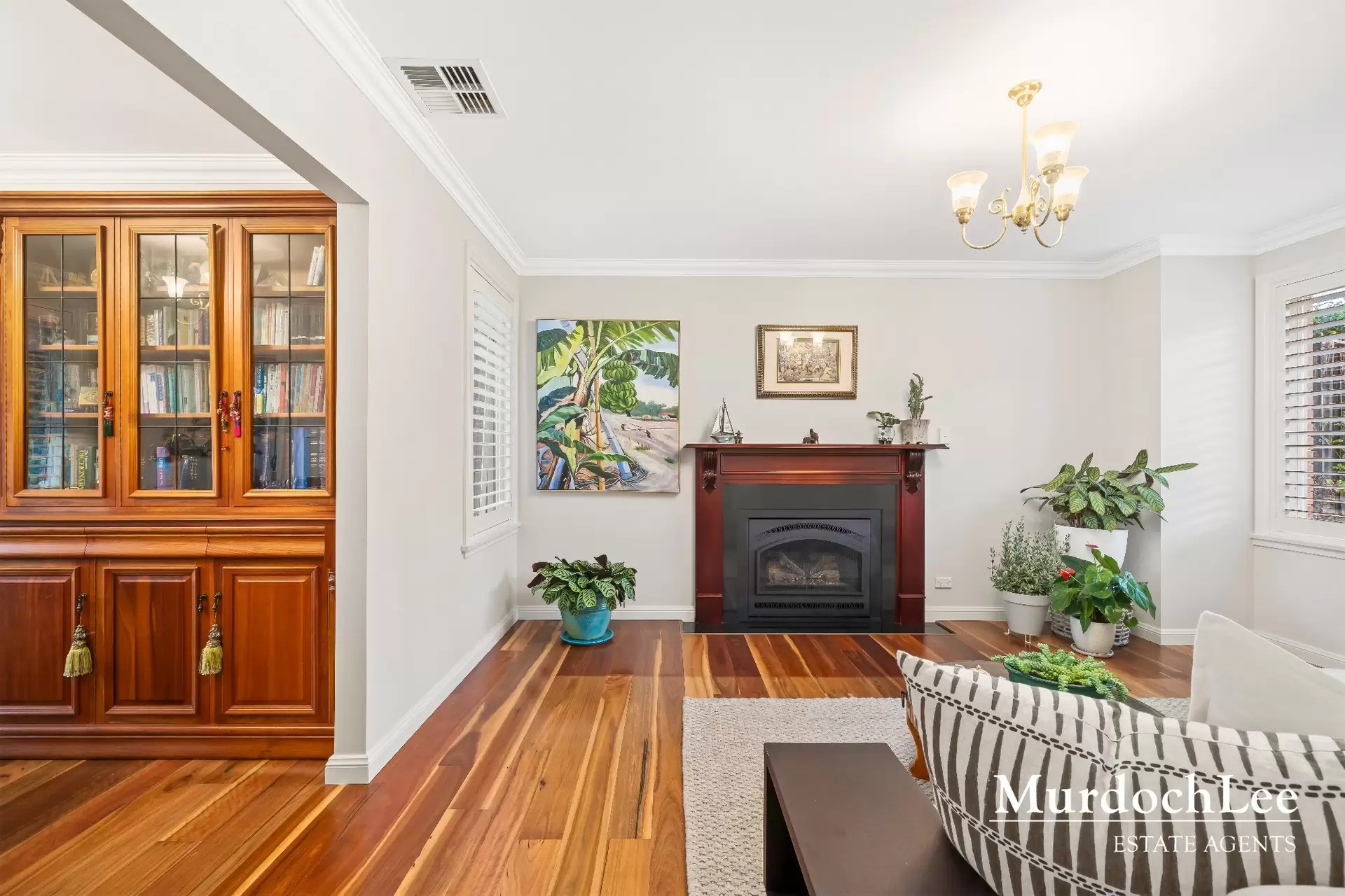 27 Armidale Crescent, Castle Hill Auction by Murdoch Lee Estate Agents - image 4