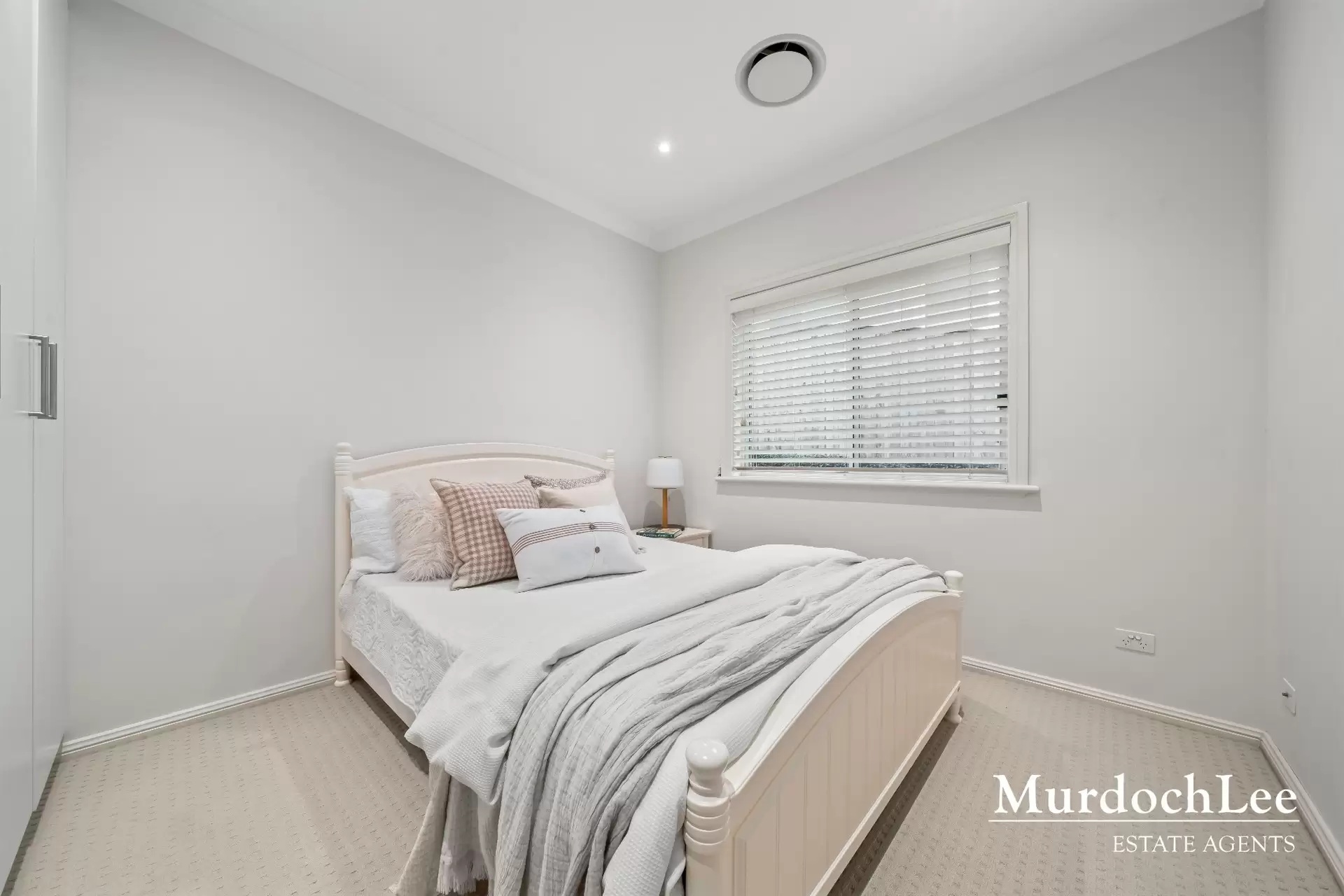 26 Springthorpe Way, Castle Hill Auction by Murdoch Lee Estate Agents - image 12