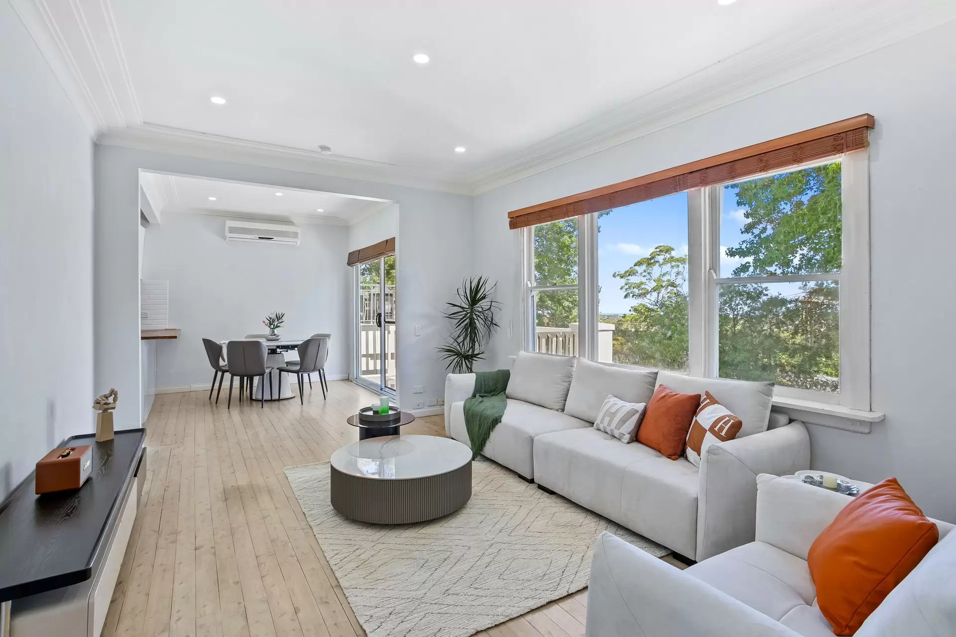 2 Telfer Road, Castle Hill For Sale by Murdoch Lee Estate Agents - image 2