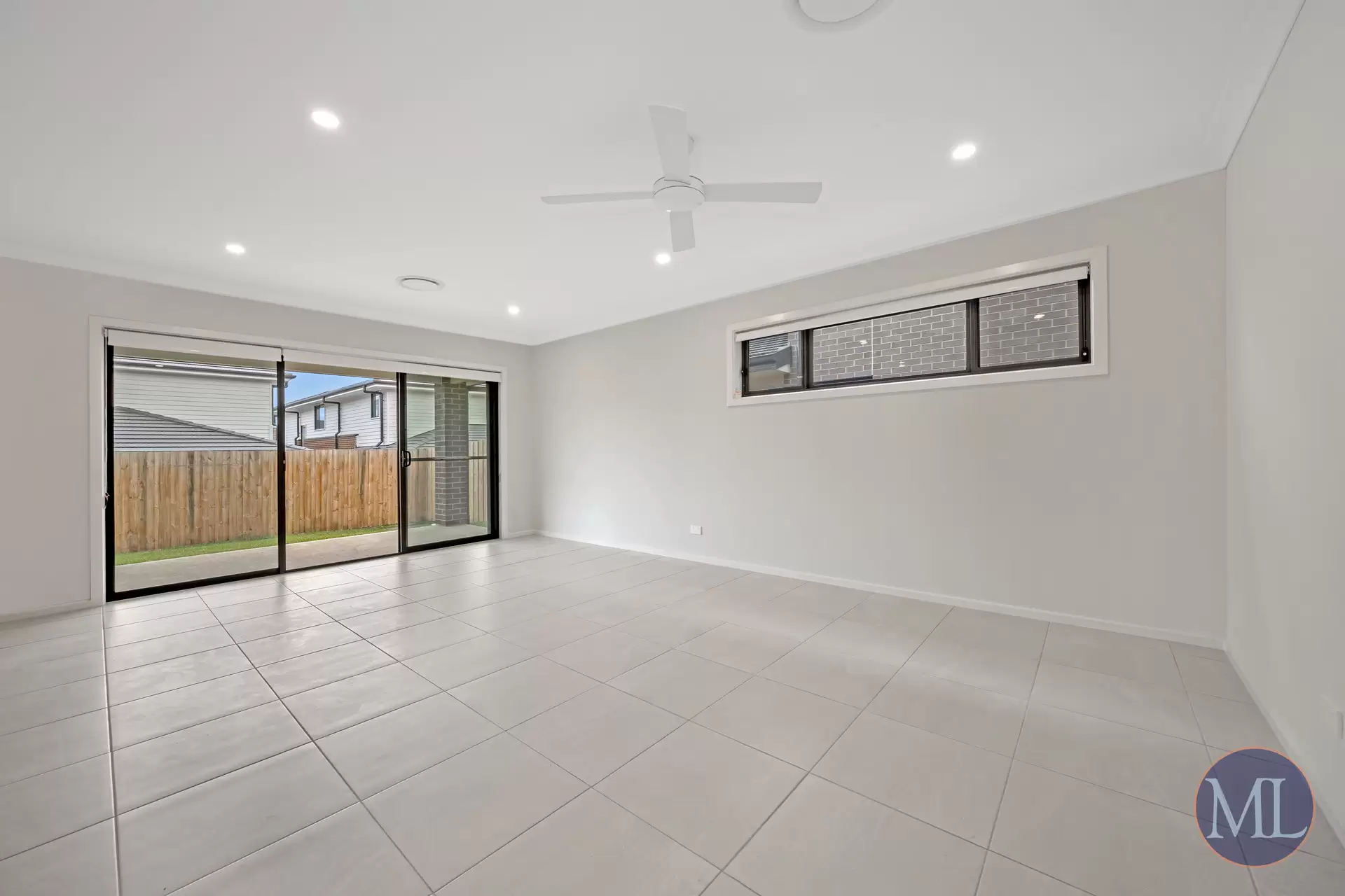 5 Gulgong Crescent, Rouse Hill For Lease by Murdoch Lee Estate Agents - image 2