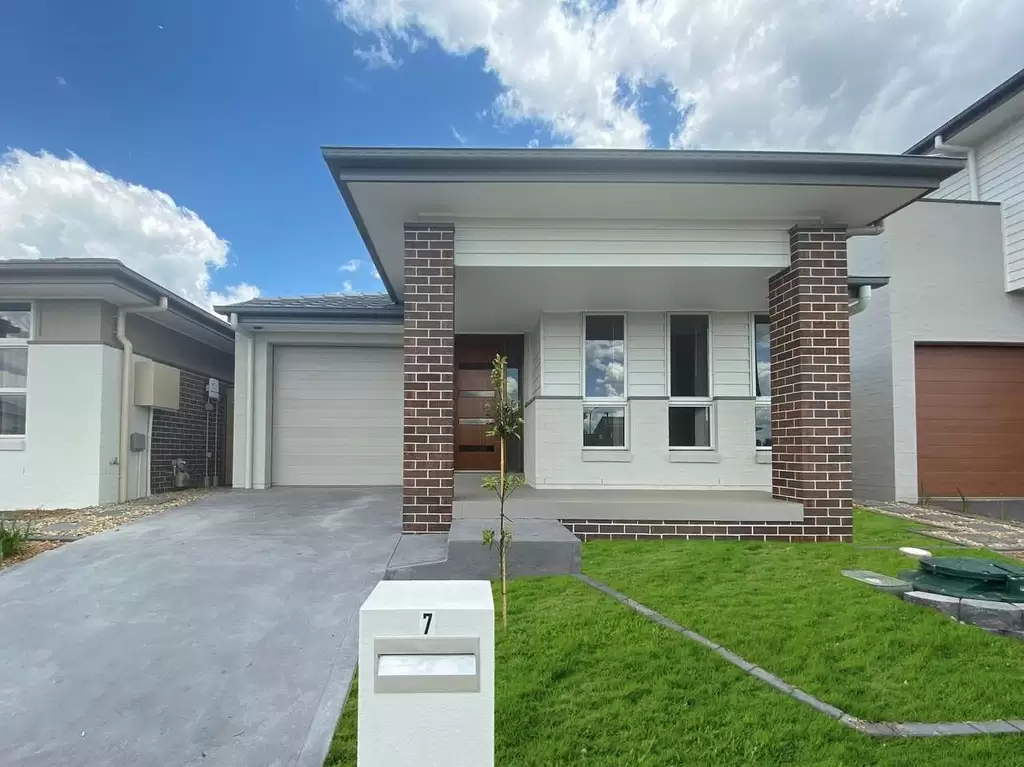 7 Cavalo Way, Box Hill For Lease by Murdoch Lee Estate Agents