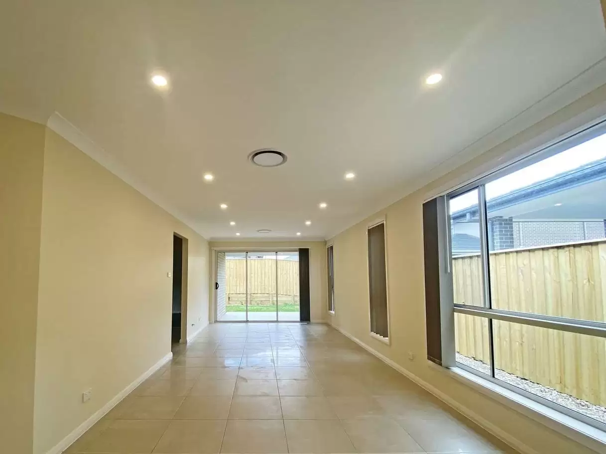 7 Cavalo Way, Box Hill For Lease by Murdoch Lee Estate Agents - image 3