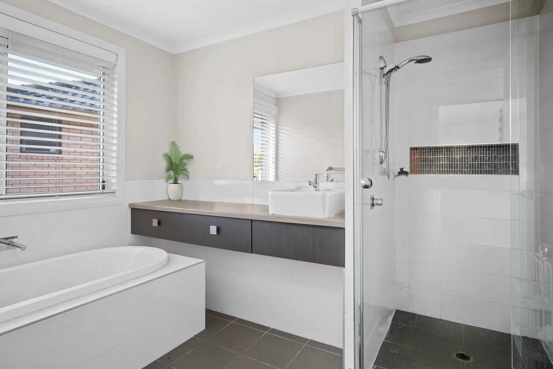 18 Dunkeld Avenue, Baulkham Hills Auction by Murdoch Lee Estate Agents - image 17