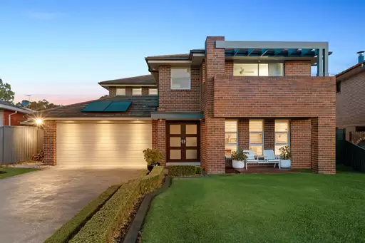 18 Dunkeld Avenue, Baulkham Hills Auction by Murdoch Lee Estate Agents