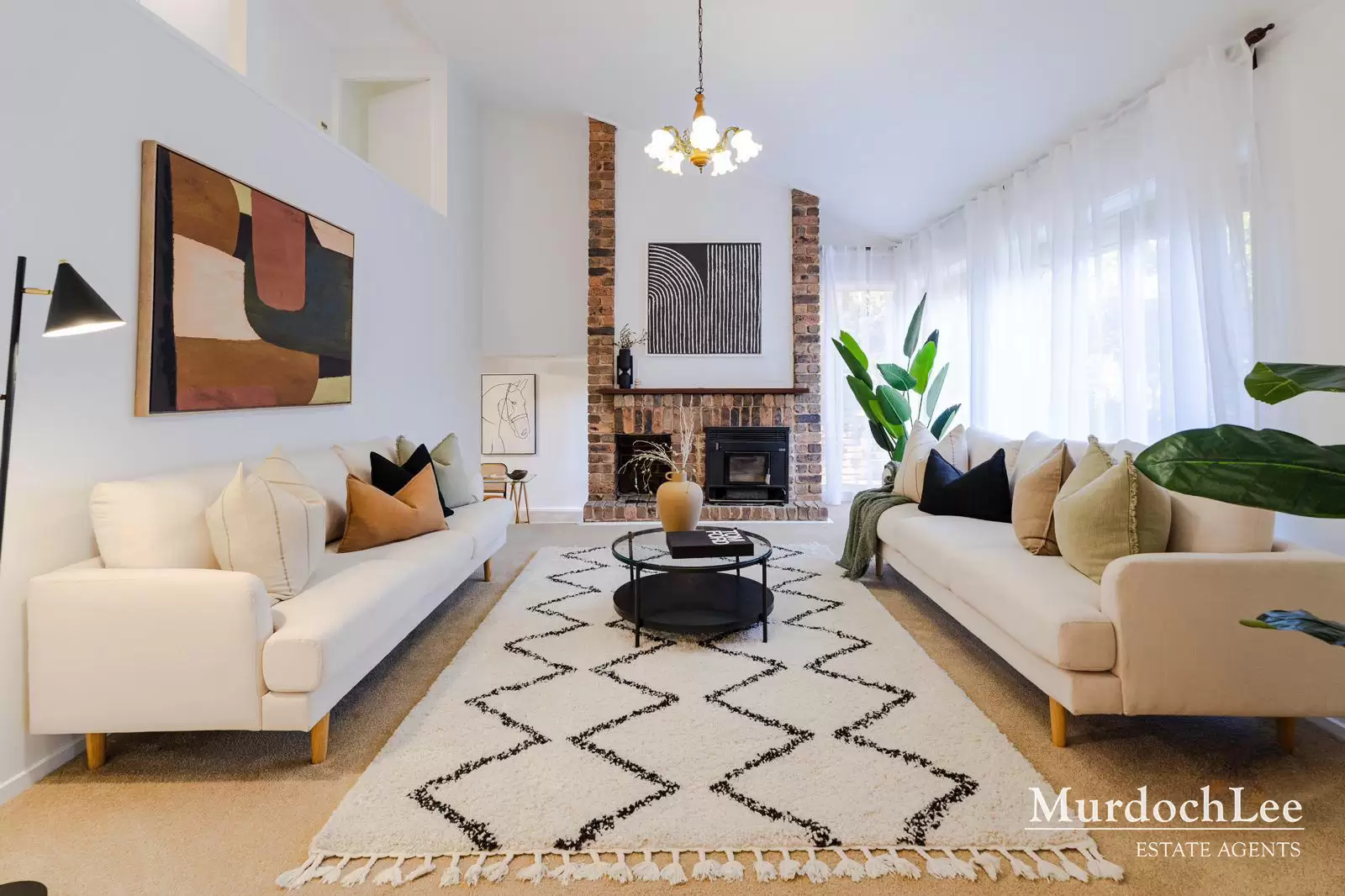 18 First Farm Drive, Castle Hill For Sale by Murdoch Lee Estate Agents - image 2