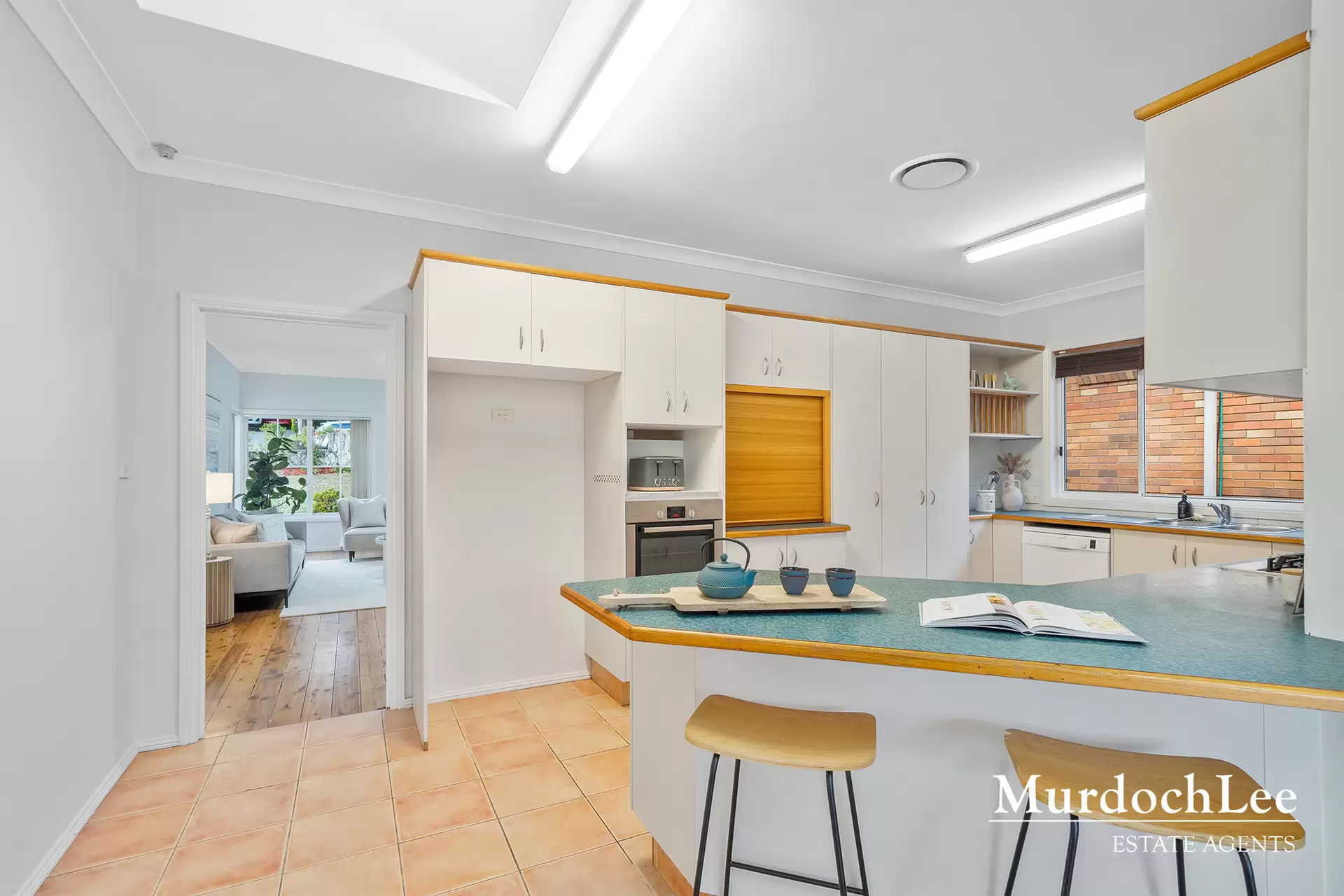 10 Ackling Street, Baulkham Hills Auction by Murdoch Lee Estate Agents - image 8